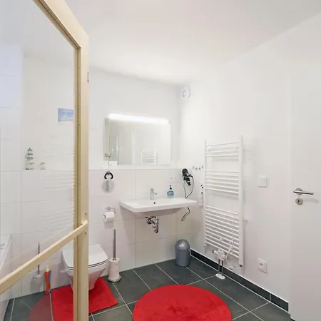 Primavera Apartment *